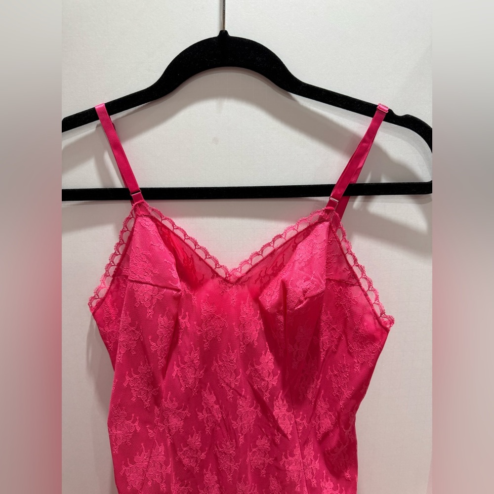 Vintage vanity fair hot pink Pink Lace Slip Dress size 32 small - Picture 2 of 9